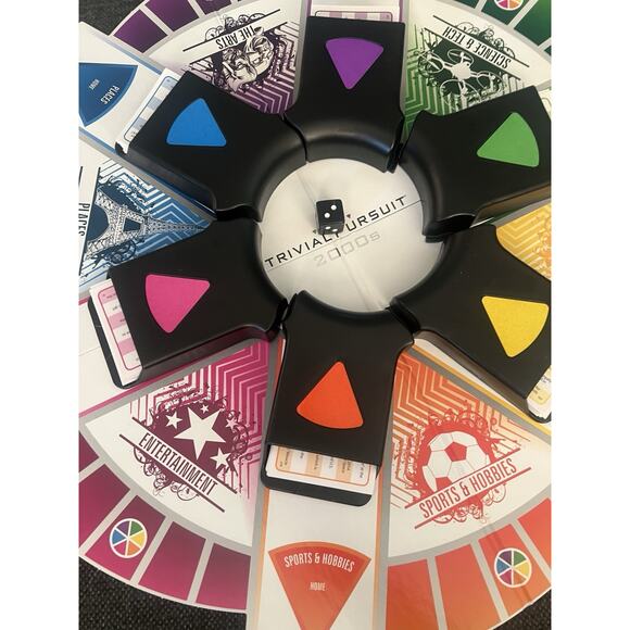 Trivial Pursuit 2000s COMPLETE 2016 Hasbro Gaming Pop Culture Collectible Game - Picture 5 of 11